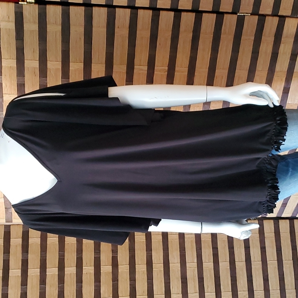 Soma Split shoulder top